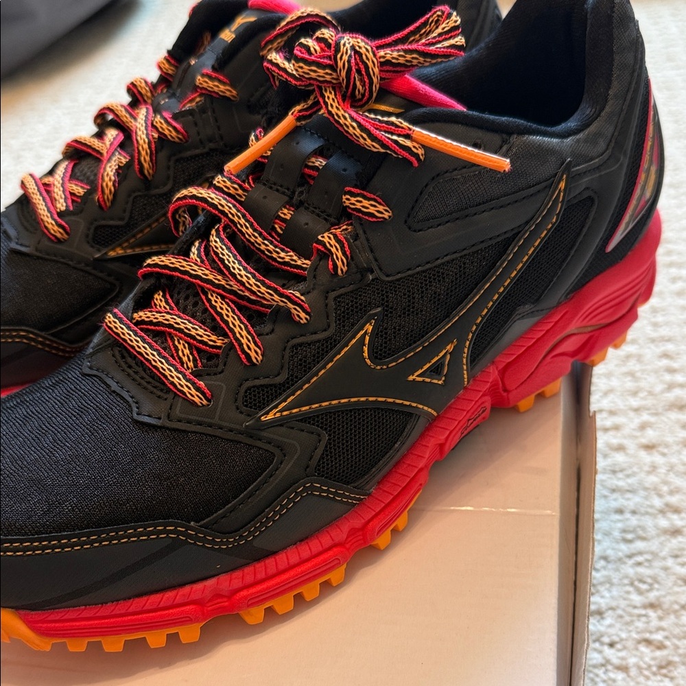 Brand New Mizuno Wave Daichi 2 Trail Running Shoes (Women’s 8) - Picture 7 of 10